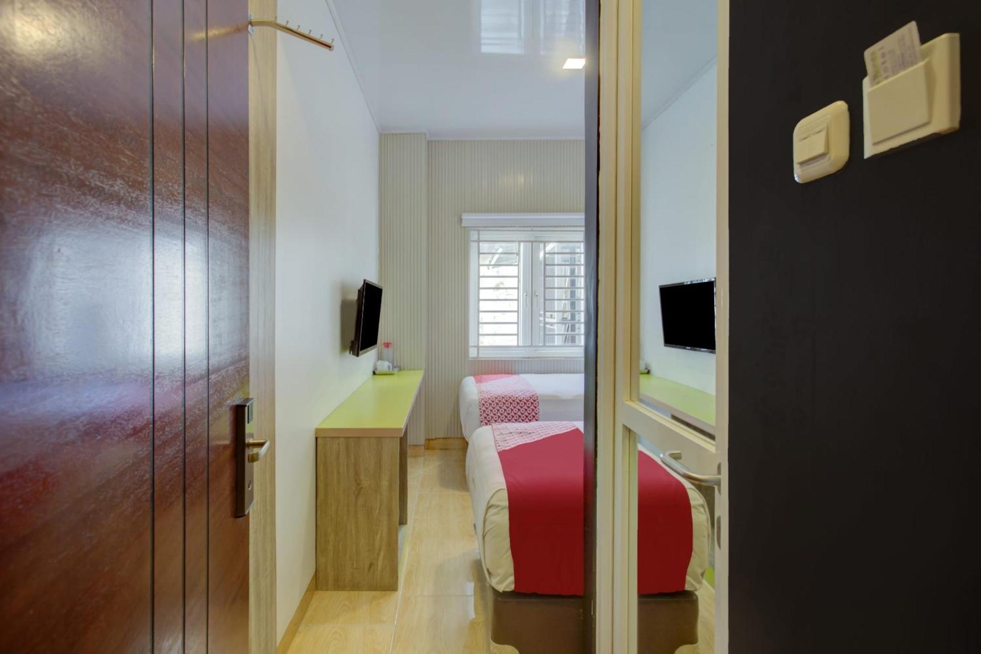 Hotel O Gambir Near Juanda Station Formerly Bunga Dahlia Dżakarta Zewnętrze zdjęcie