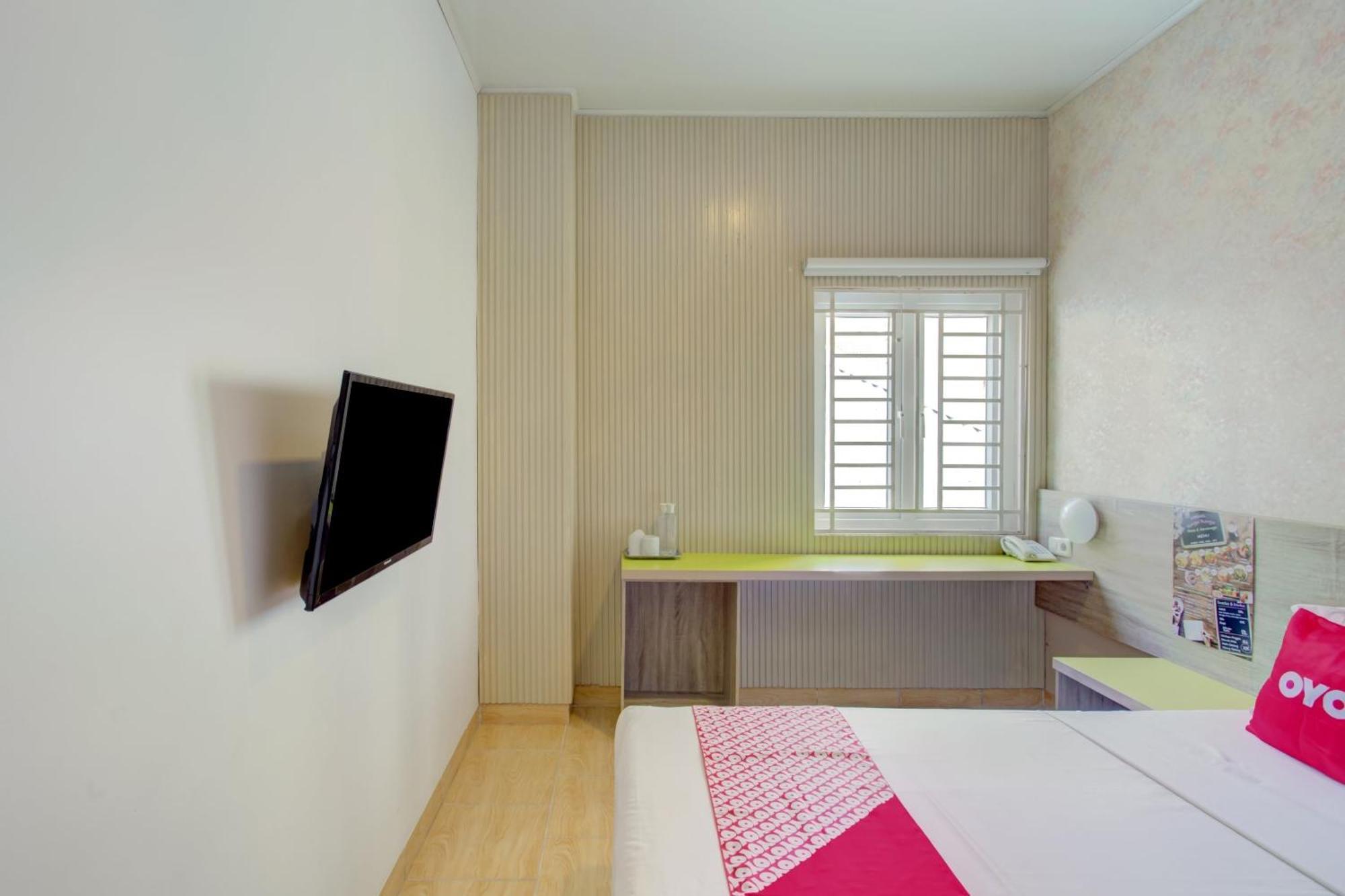 Hotel O Gambir Near Juanda Station Formerly Bunga Dahlia Dżakarta Zewnętrze zdjęcie