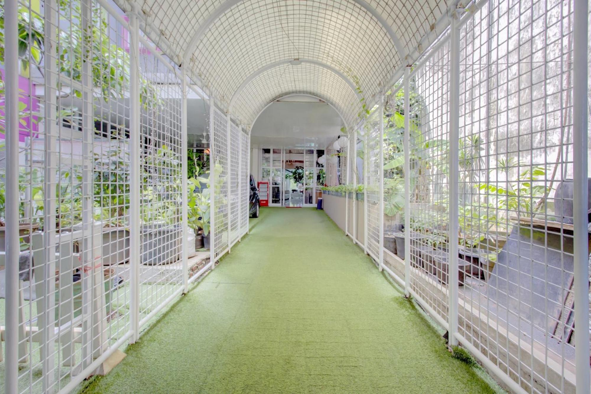 Hotel O Gambir Near Juanda Station Formerly Bunga Dahlia Dżakarta Zewnętrze zdjęcie